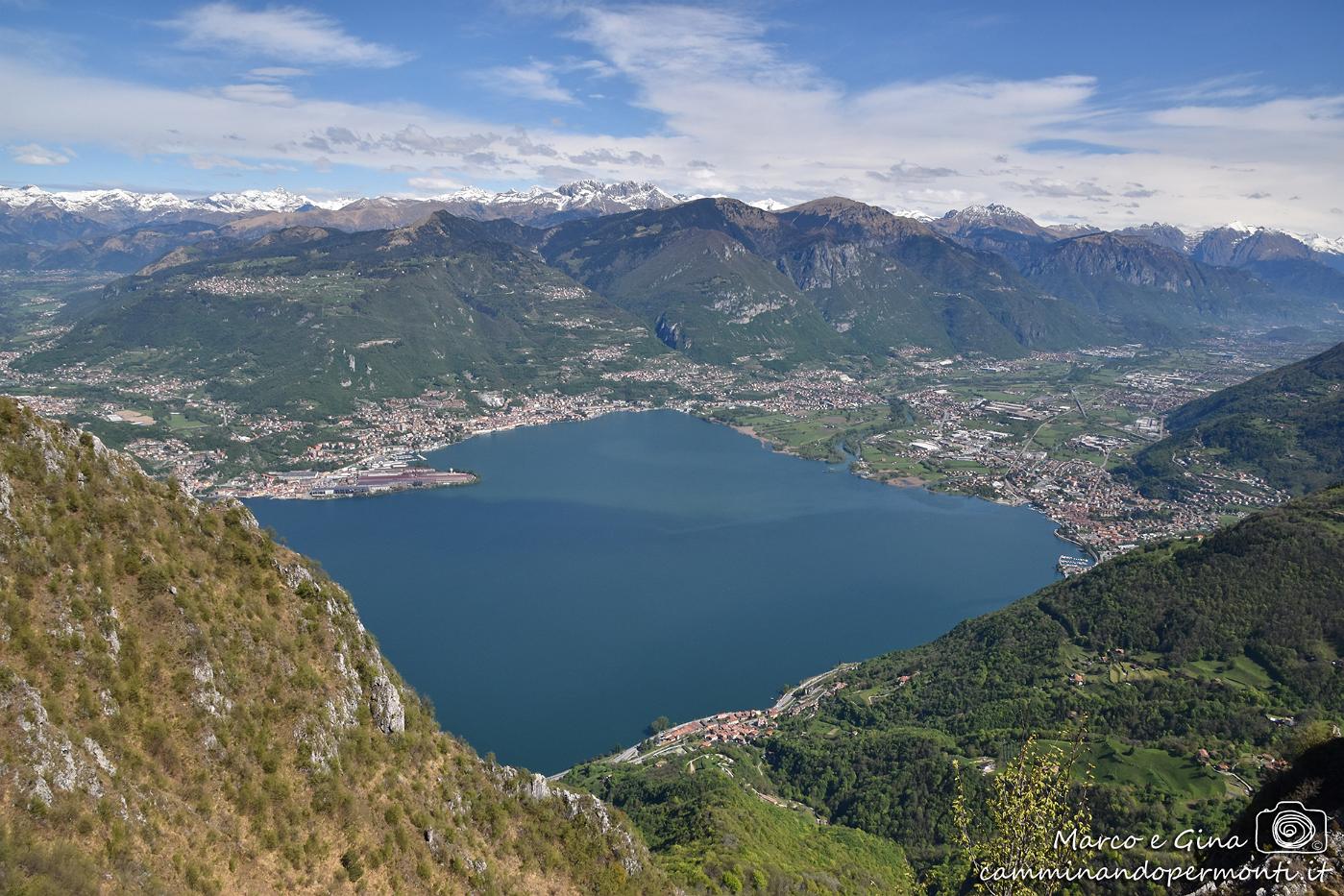 45 Corna Trentapassi - Panorama sulla Val Camonica.JPG